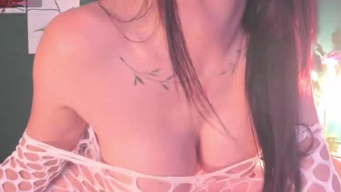 Snapshot of mariateresa11 chatting on September 28, 12:32 pm Theressa online show from September 28, 12:32 pm