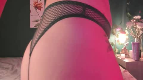 Snapshot of mariateresa11 chatting on October 5, 11:30 am Theressa online show from October 5, 11:30 am