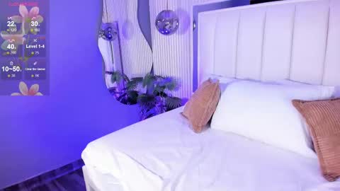 Snapshot of mariathlittle chatting on September 30, 5:51 pm Maria online show from September 30, 5:51 pm