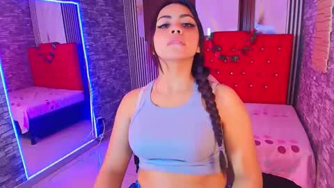 Snapshot of maribelsex303av chatting on November 6, 11:11 am maribelsex303av online show from November 6, 11:11 am