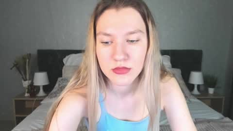 mariel_brown online show from January 5, 8:22 am