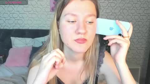 mariel_brown online show from January 7, 6:14 pm