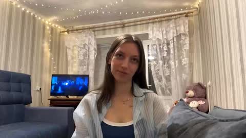 Marie online show from November 6, 2:18 pm