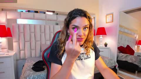 mariiahneedles online show from February 5, 2:19 am