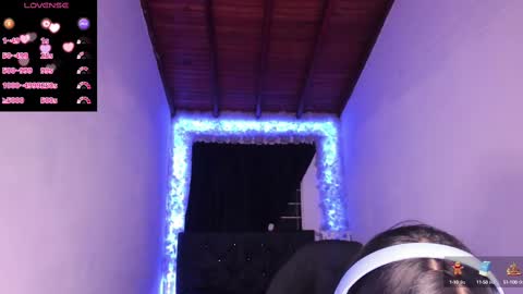 Mariana Hasper online show from December 4, 2:20 am