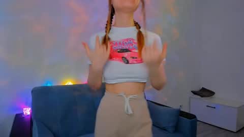 Snapshot of marilinal chatting on February 11, 4:11 am Marilina online show from February 11, 4:11 am