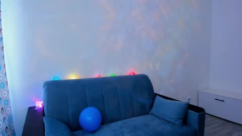 Snapshot of marilinal chatting on February 17, 8:09 am Marilina online show from February 17, 8:09 am