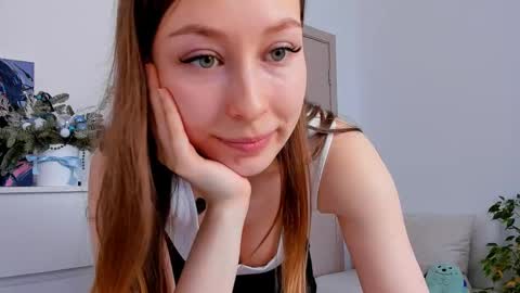 Snapshot of marilinal chatting on March 1, 9:18 am Marilina online show from March 1, 9:18 am