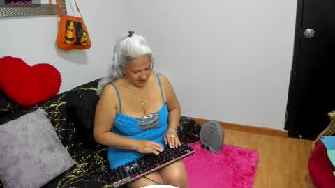 marilyn70 online show from October 3, 10:07 pm