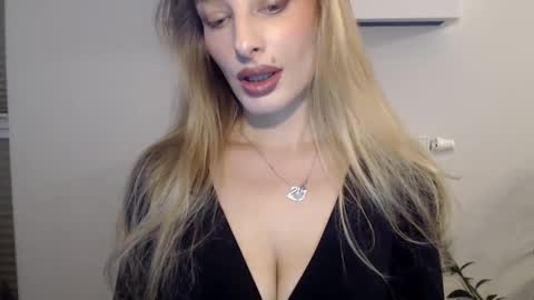 MarilynDevilish online show from January 11, 4:46 pm