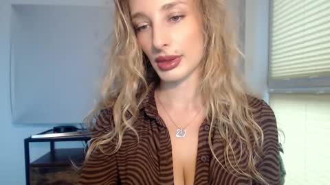 MarilynDevilish online show from January 18, 8:31 am