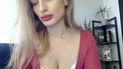 MarilynDevilish online show from March 4, 3:48 pm