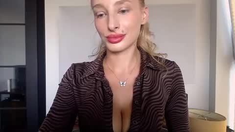 MarilynDevilish online show from September 11, 8:03 am