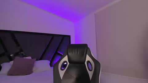 Snapshot of marilyndupont chatting on September 25, 5:00 am Marilyn online show from September 25, 5:00 am