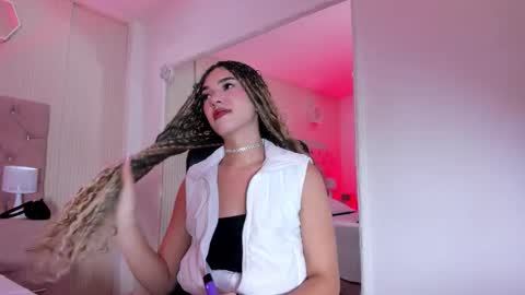 Snapshot of marilyndupont chatting on October 22, 12:27 pm Marilyn online show from October 22, 12:27 pm