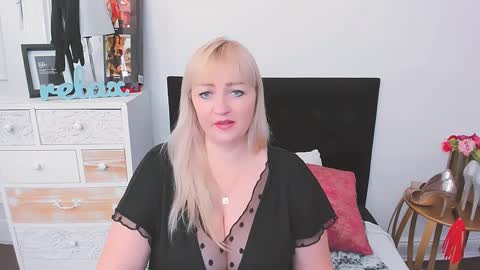 Marina online show from January 31, 2:17 pm