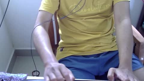 Snapshot of marinavine chatting on December 29, 5:53 am The SHY UncutBoy online show from December 29, 5:53 am