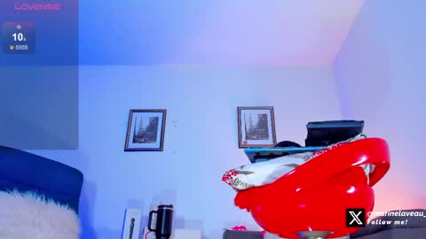 Snapshot of marinelaveau chatting on February 23, 3:56 am marinelaveau online show from February 23, 3:56 am