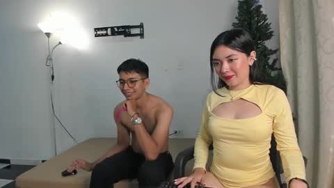 marioandmia online show from February 8, 1:43 am