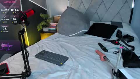 mark_broown_ online show from October 5, 5:11 pm