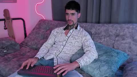 Snapshot of mark_kamper chatting on September 19, 11:38 pm mark kamper online show from September 19, 11:38 pm