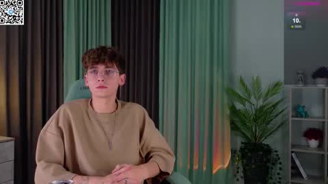 Mark online show from October 4, 5:11 pm