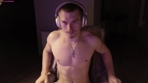 Snapshot of mark_stiff chatting on December 23, 1:08 am Mark online show from December 23, 1:08 am