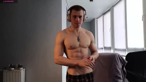 Snapshot of mark_stiff chatting on February 4, 9:28 am Mark online show from February 4, 9:28 am