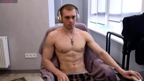 Snapshot of mark_stiff chatting on February 6, 9:53 am Mark online show from February 6, 9:53 am