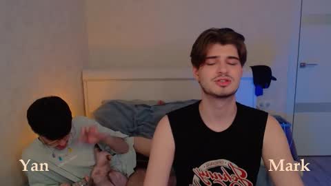 Snapshot of mark_sun chatting on September 11, 7:47 pm Mark online show from September 11, 7:47 pm