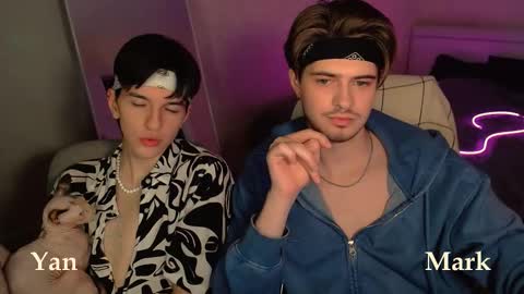 Snapshot of mark_sun chatting on September 27, 7:52 pm Mark online show from September 27, 7:52 pm