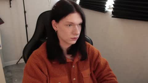 Mark online show from February 22, 11:57 am