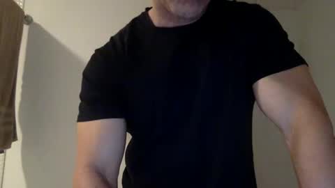 Snapshot of markk702 chatting on November 2, 11:34 am markk702 online show from November 2, 11:34 am