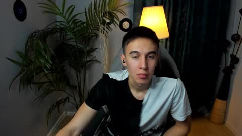 markkullen online show from December 2, 4:24 pm