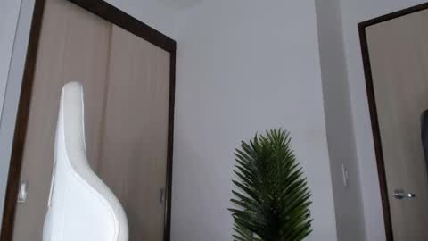 markus... Y online show from February 6, 10:53 pm