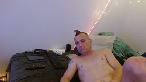 markymark101825061 online show from February 11, 6:08 am