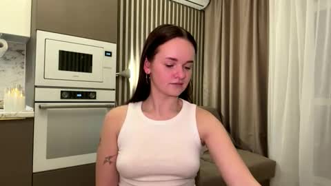 Maja online show from October 15, 5:35 pm