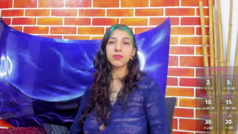 Snapshot of marllena chatting on December 19, 11:39 am mar online show from December 19, 11:39 am