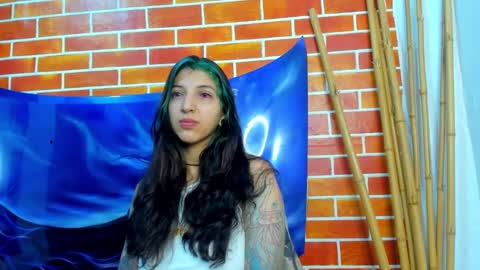 Snapshot of marllena chatting on December 23, 11:36 am mar online show from December 23, 11:36 am