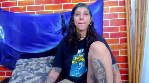 Snapshot of marllena chatting on January 3, 11:46 am mar online show from January 3, 11:46 am