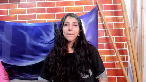 Snapshot of marllena chatting on January 15, 11:32 am mar online show from January 15, 11:32 am