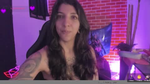 Snapshot of marllena chatting on October 18, 12:17 pm mar online show from October 18, 12:17 pm