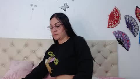 Snapshot of marlymilf6 chatting on February 25, 11:41 am Marly online show from February 25, 11:41 am