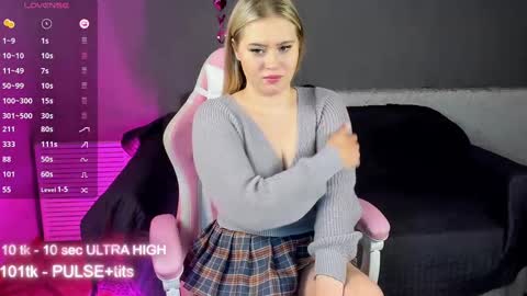 Liza online show from December 17, 5:36 pm