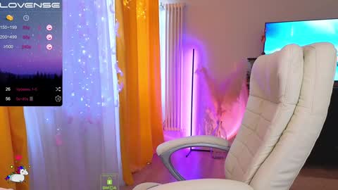 Snapshot of marmeladka777 chatting on January 4, 11:43 am Alena online show from January 4, 11:43 am