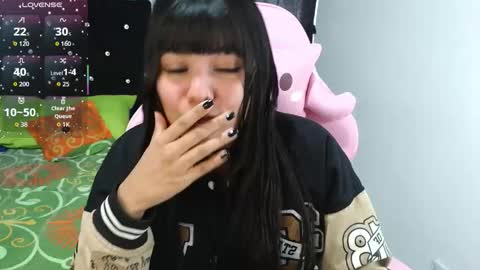 Snapshot of maron_baez chatting on November 29, 2:42 pm maron online show from November 29, 2:42 pm