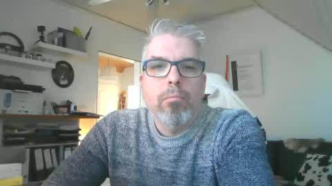 marriedcock1980 online show from March 7, 8:13 am