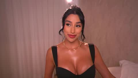 Snapshot of marsabass chatting on February 12, 8:18 pm online show from February 12, 8:18 pm