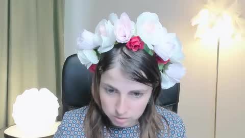 martaedams online show from October 1, 7:14 am