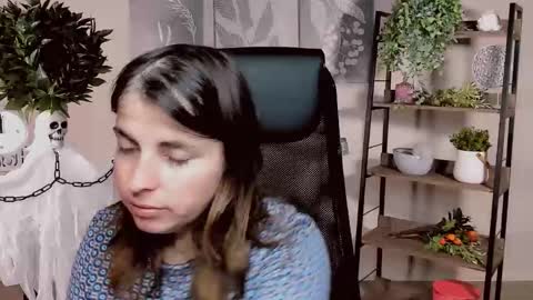 martaedams online show from November 4, 6:01 am